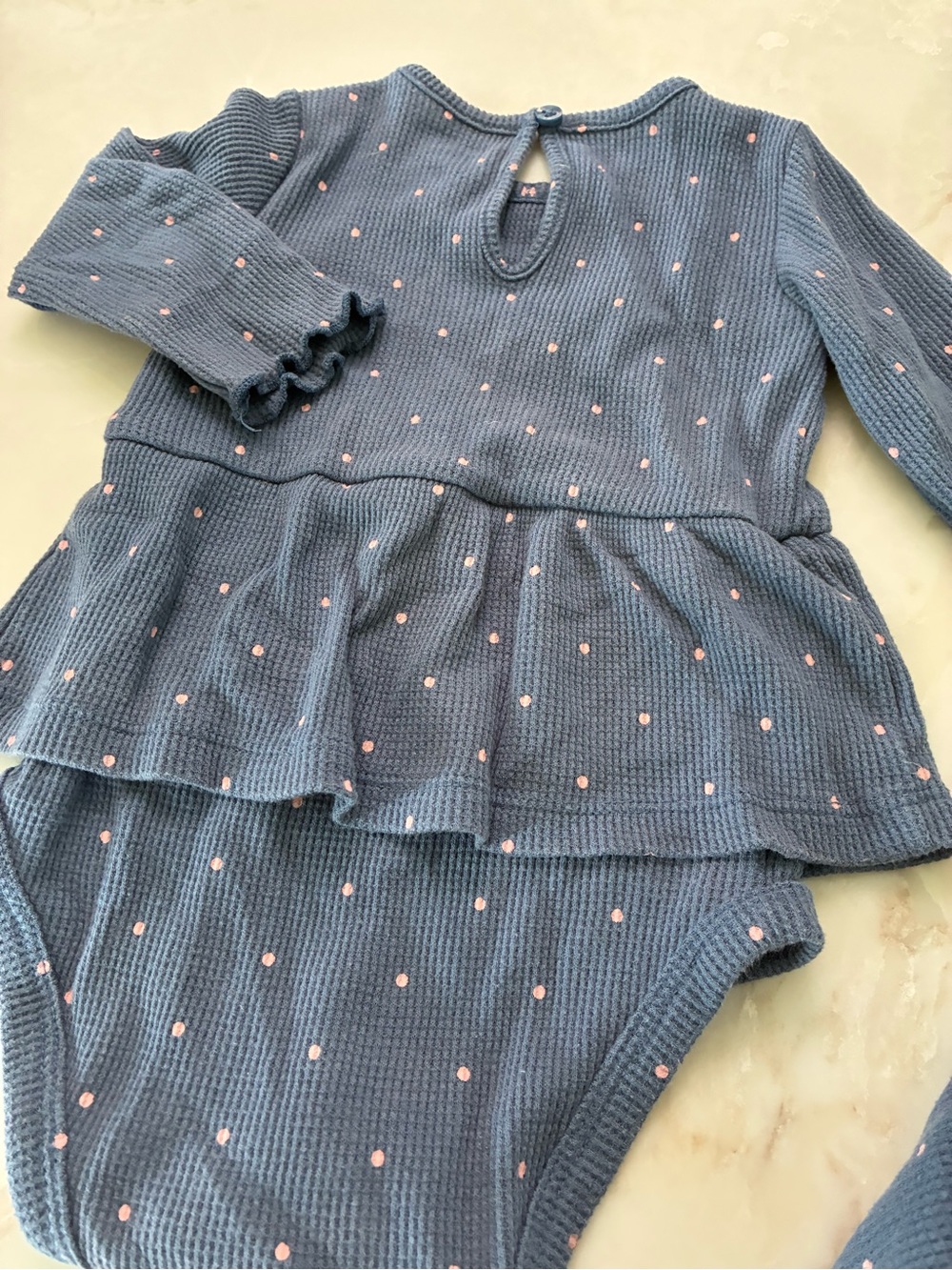 Carter’s Waffle Knit Set - Picture 4 of 4